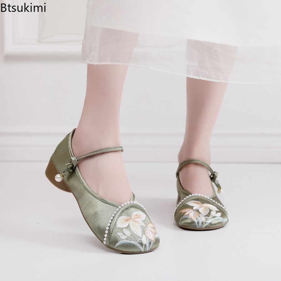 Modne haftowane buty damskie w – Ethnic And Fashion recenzja i cena