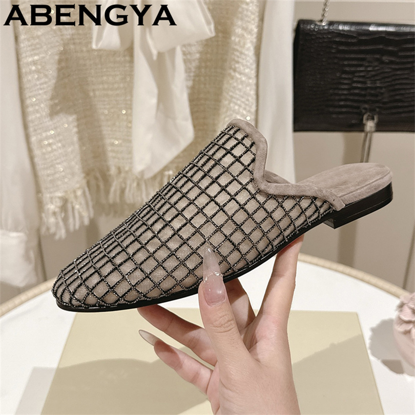 Błyszczące, koronkowe, siatecz – Ethnic And Fashion recenzja i cena